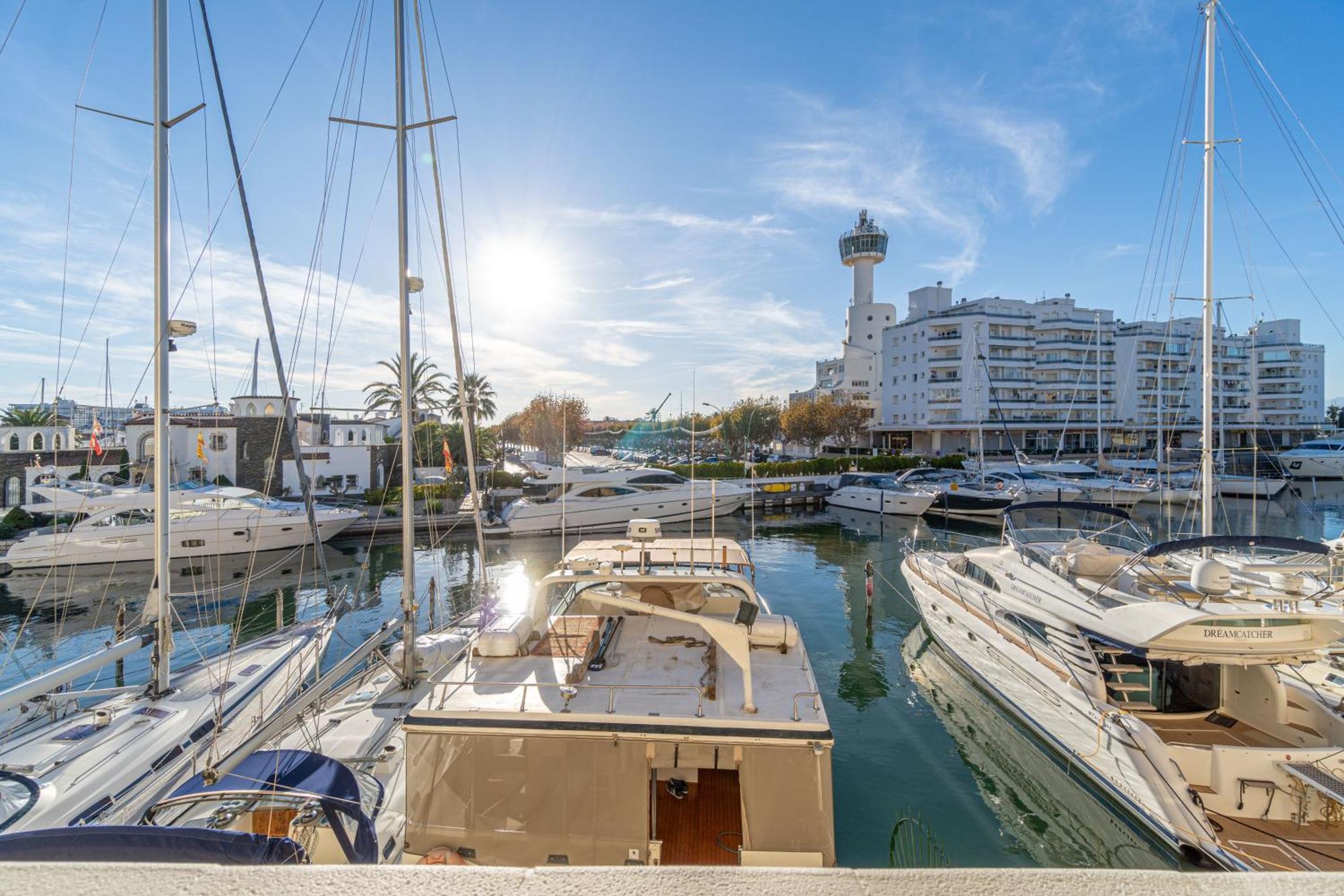Ferienwohnung Moderno Apartamento Frente Al Canal Con Terrazas Empuriabrava Exterior foto